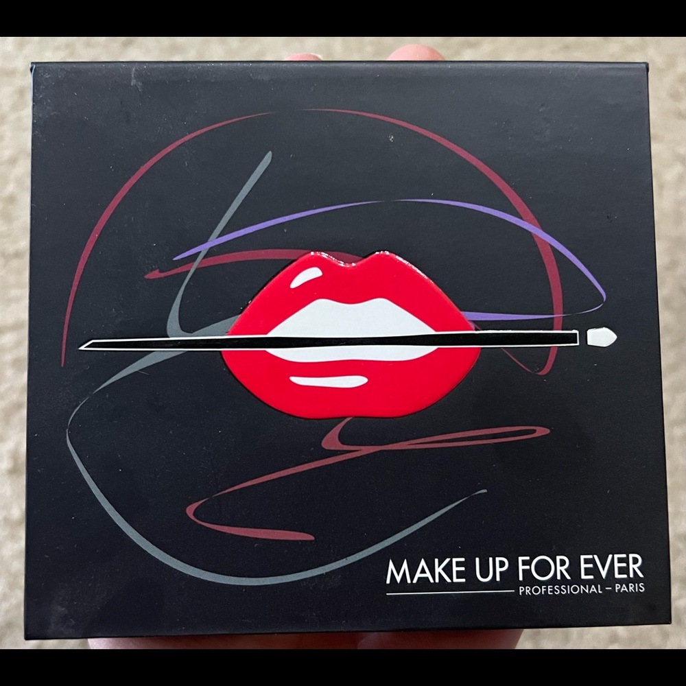 Makeup Forever eyeshadow palette